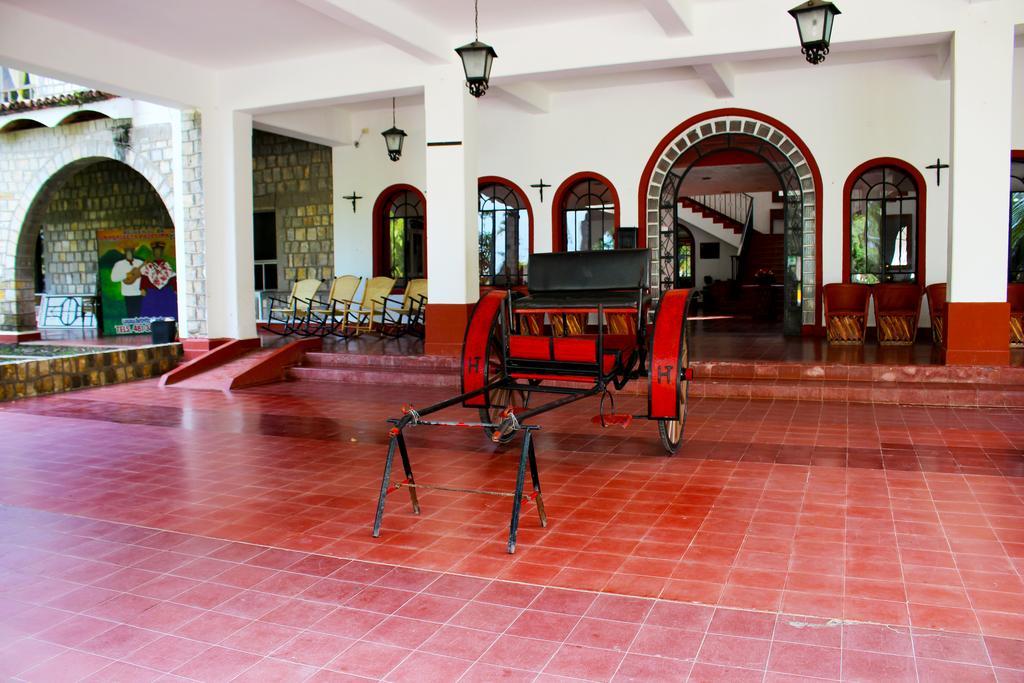 Hotel Spa Taninul Los Puentes Kültér fotó